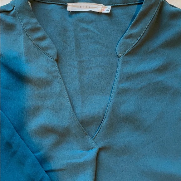 Lush Bell Sleeve Blouse - Picture 6 of 10